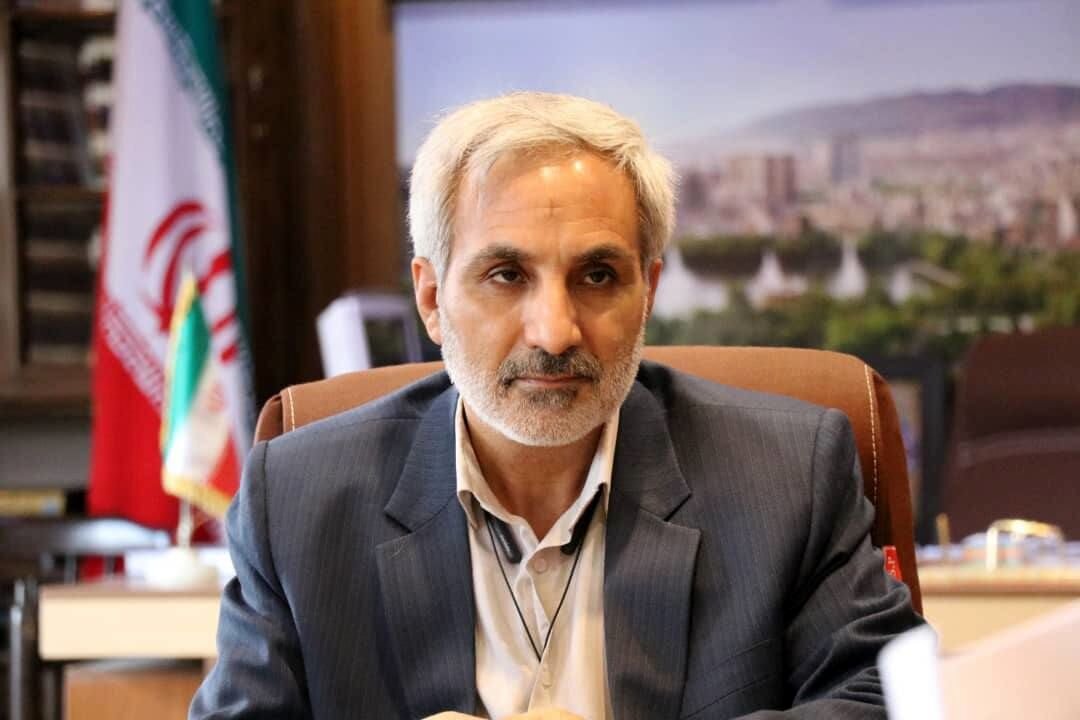 حمایت هدفمند معیشتی و توسعه زیرساخت‌ها، کلید عبور از بحران اقتصادی است