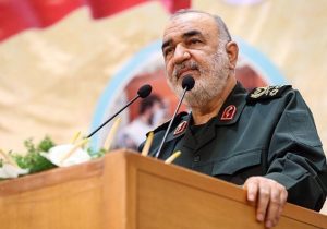 سردار سلامی: دشمن در برابر قدرت ایمان ملت ایران درمانده است