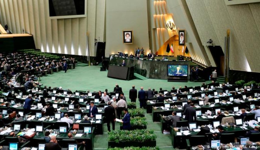 جلسات مجلس؛ بررسی صلاحیت وزیر اقتصاد در دستور کار