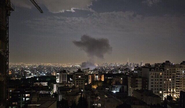 حمله هوایی اسرائیل به ستاد وزارت دفاع در تهران