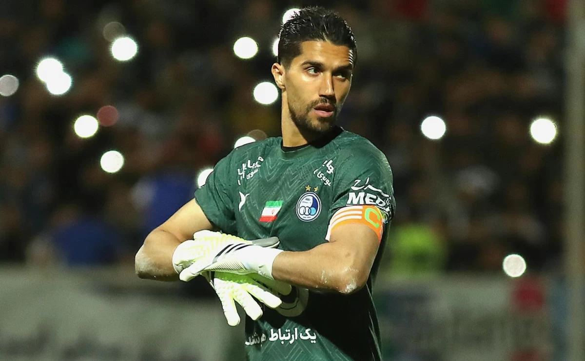 سید حسین حسینی در یک قدمی تراکتور