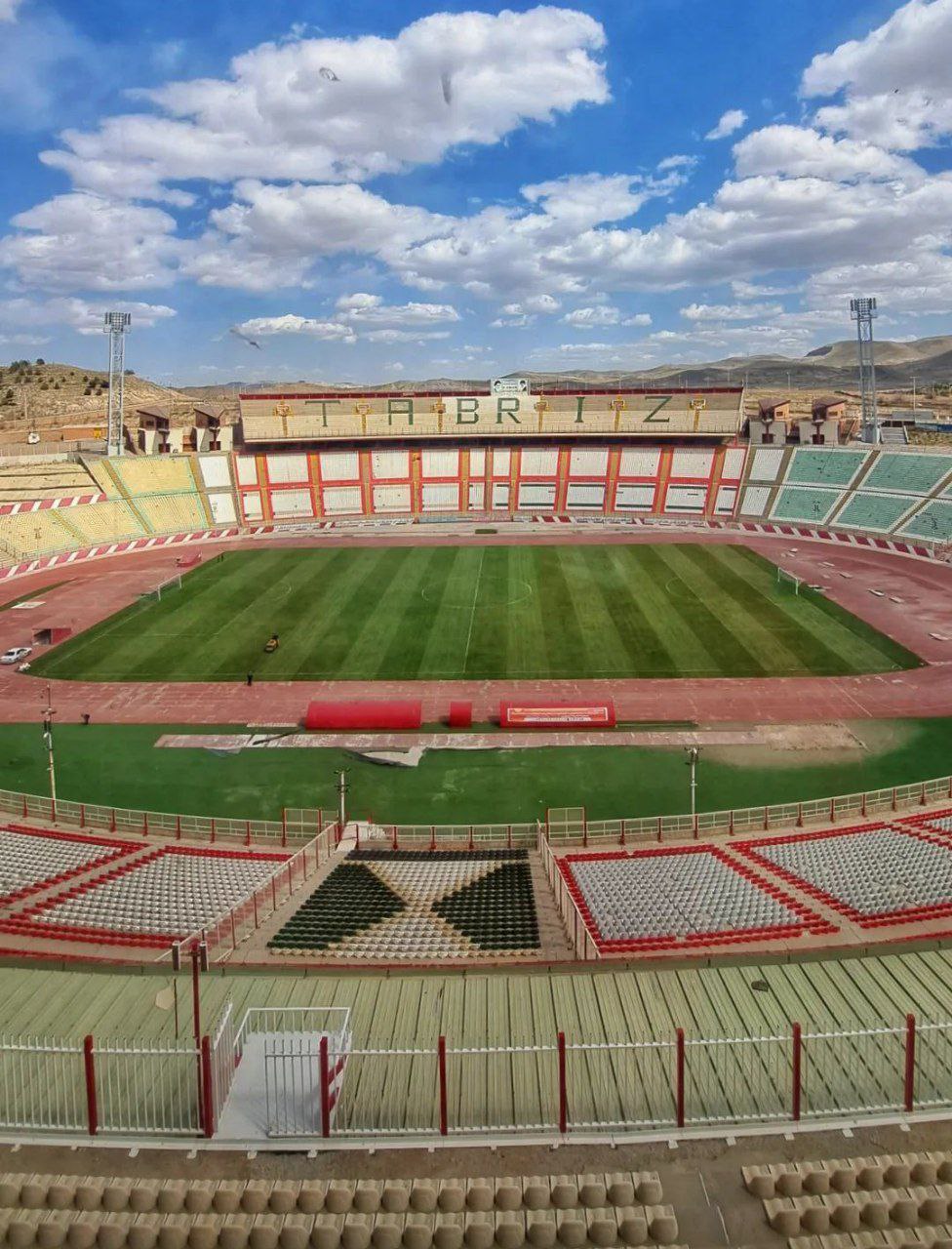 خبر خوش برای هواداران تراکتور،چمن هیبریدی از ترکیه خریداری شد