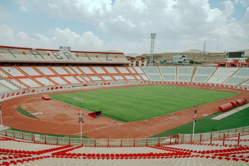 مشخص شدن زمان نصب چمن هیبریدی در ورزشگاه یادگار امام