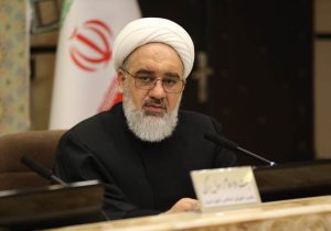 برگی: خشکی دریاچه ارومیه تبریز را به خردشهر تبدیل می‌کند