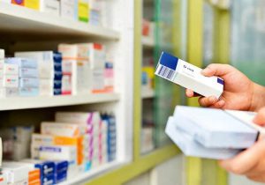 الزام داروخانه‌ها به ارائه خدمات در ایام تعطیل؛ تأمین یک‌ماهه نیاز بیماران خاص