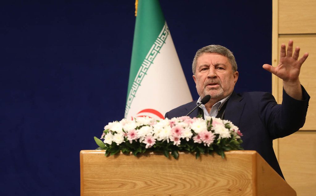 حضرتی: مارتیک و هنرمندان سرشناس با خیال راحت بازگردند