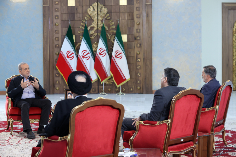 پزشکیان:وحدت ملی از اسنپ‌بک مهم‌تر است