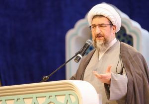 امام جمعه تبریز: پایداری دولت و مردم، حقوق ایران را در برابر استکبار تضمین می‌کند