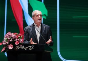 پزشکیان: ما از نسل جدید عقب مانده‌ایم؛ باید نسلی تربیت کنیم که سودای مهاجرت نداشته باشد