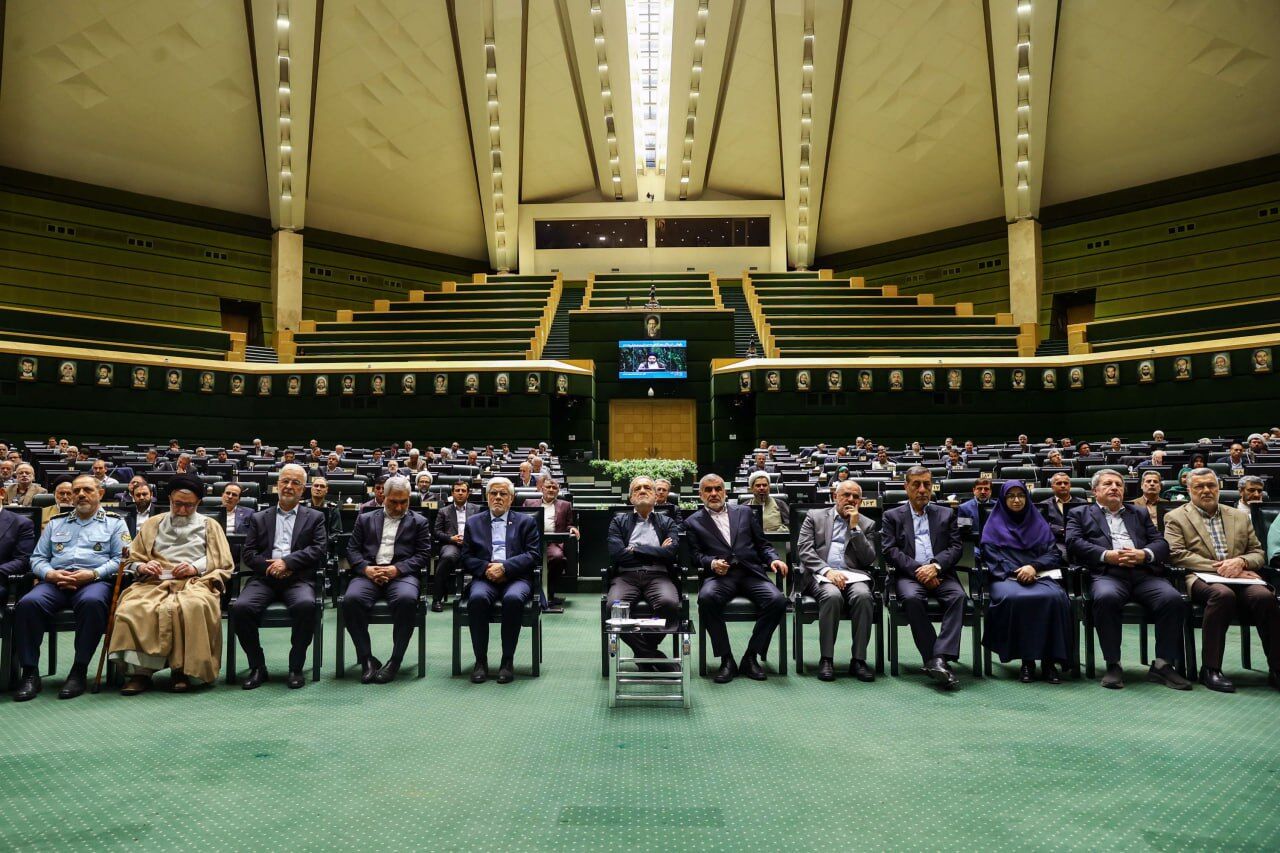 نماینده مجلس: کارشکنی در مسیر برنامه‌های دولت، بازی در زمین دشمن است