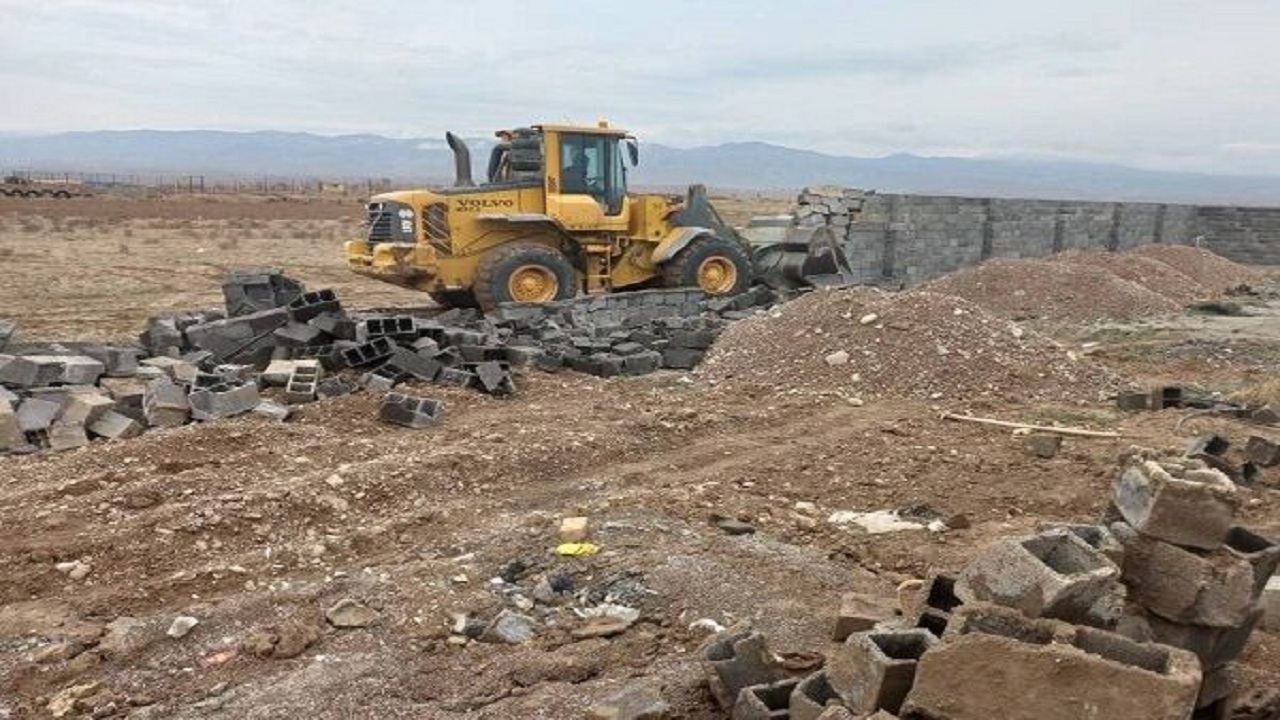 ۸۶ بنای غیرمجاز در حریم جاده‌های آذربایجان شرقی قلع‌وقمع شد