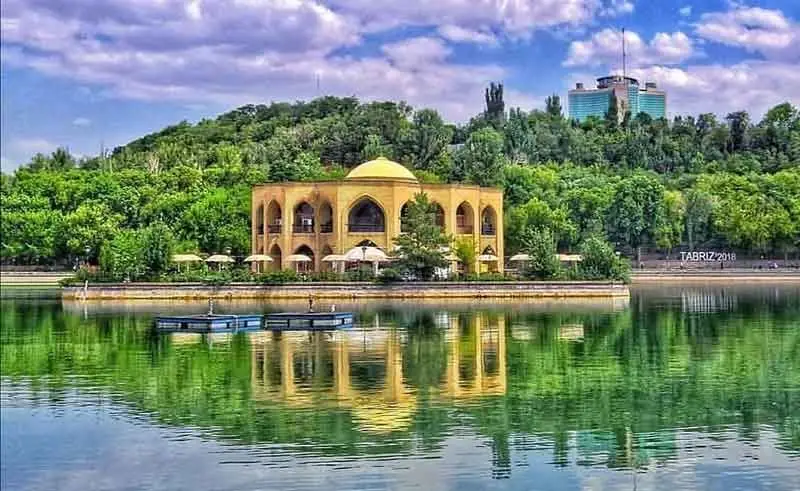 بررسی واگذاری زمین در پارک ائل‌گلی به نیروی انتظامی و گزارش عملکرد شش‌ماهه شهرداری تبریز