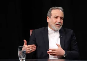 عراقچی: ادعای تماس محرمانه با آمریکا کذب محض است