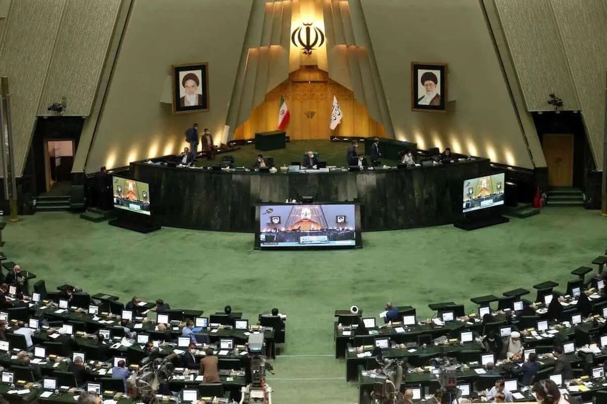 بیگدلی: برخی با منافع جناحی، وحدت ملی و منافع مردم را قربانی می‌کنند
