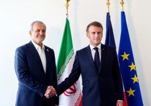 مکرون در دیدار با پزشکیان: تحقق برجام همچنان ممکن است