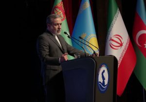 عراقچی: دریای خزر به اندازه خلیج‌فارس برای ایران اهمیت دارد