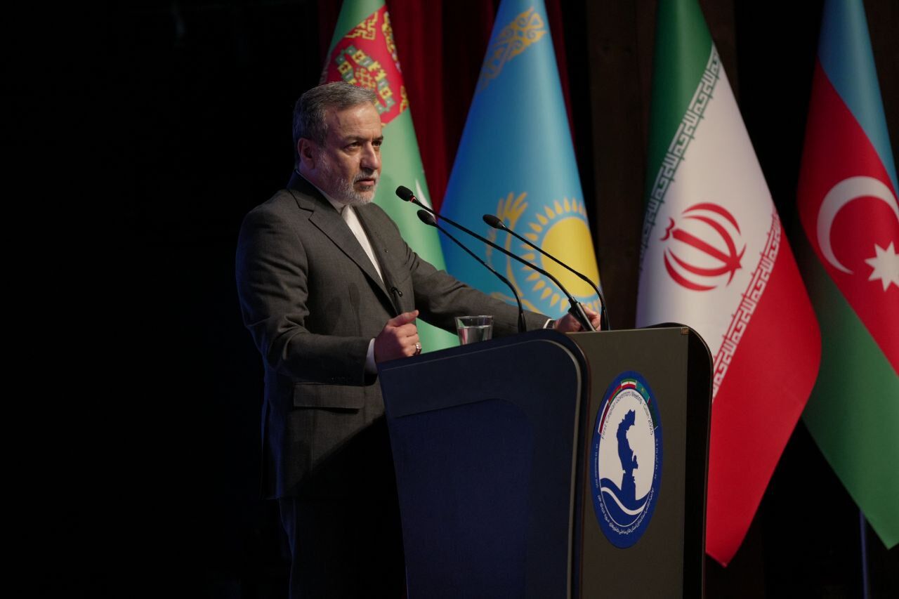 عراقچی: دریای خزر به اندازه خلیج‌فارس برای ایران اهمیت دارد