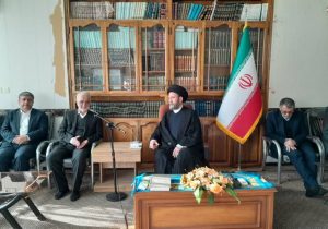 مومنی: دولت برخی اختیارات را به ۱۶ استان مرزی واگذار می‌کند