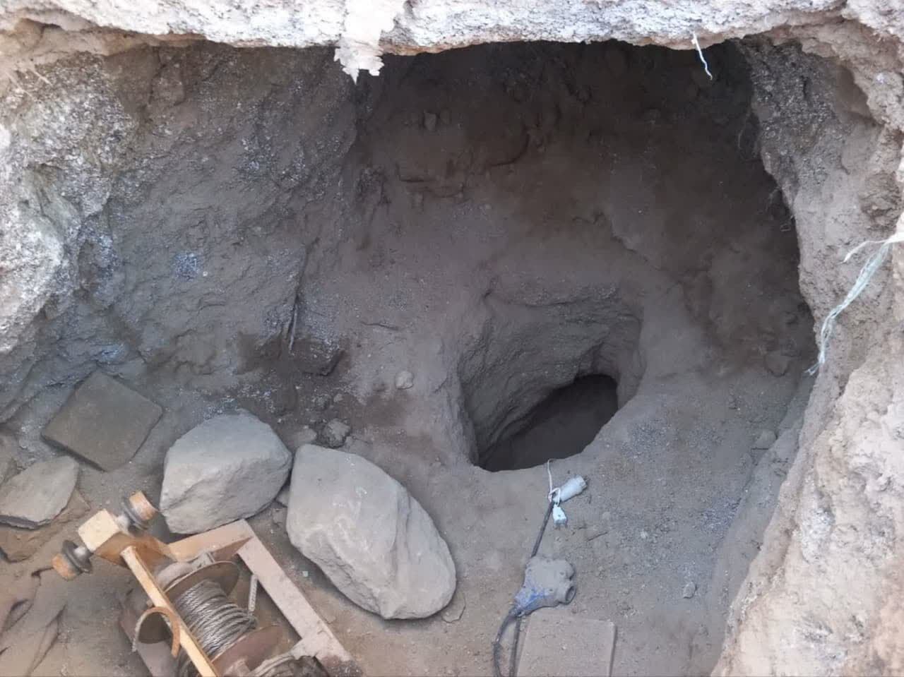جلوگیری از حفاری غیرمجاز در محدوده سنگ تاریخی دو تُنی میانه