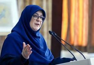 مهاجرانی: از فردا بنزین سوپر عرضه می‌شود؛ قیمت بنزین سهمیه‌ای تغییری نمی‌کند