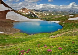 عملیات بهسازی و آسفالت جاده دسترسی تالاب نئور شروع شد