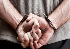 پلیس خسروشاه دو سارق را با ۱۵ فقره اعتراف گرفت