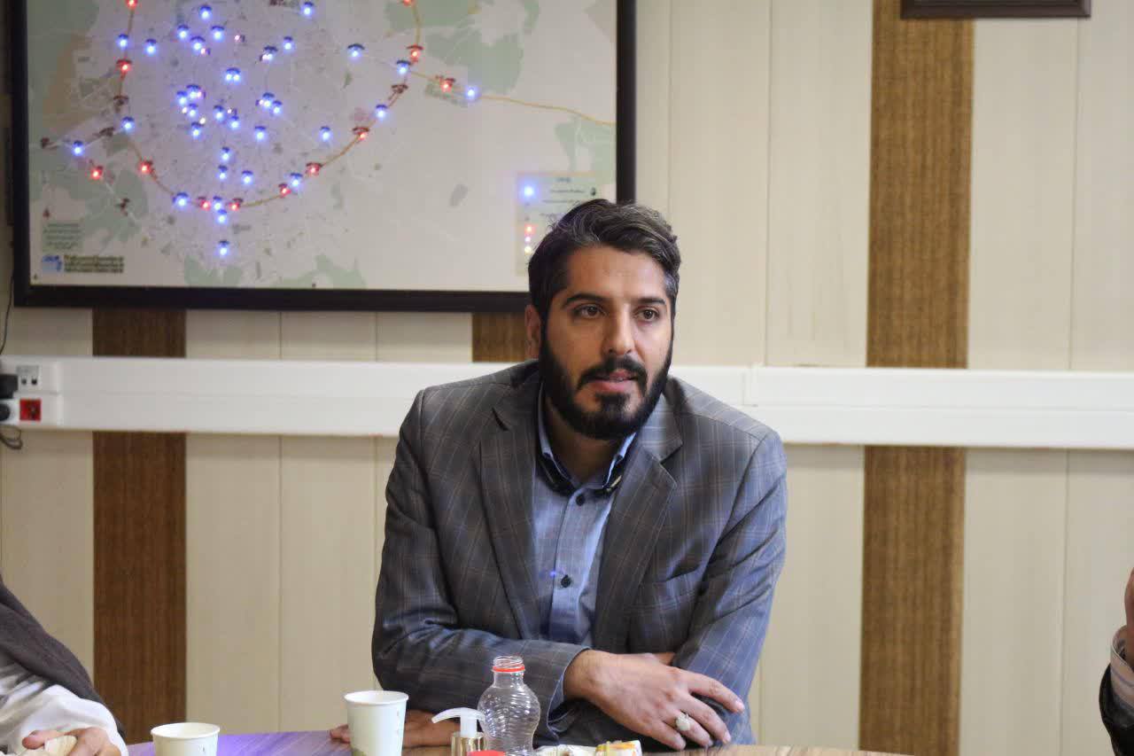 حمل‌ونقل عمومی همدان نوسازی شد؛ از اتوبوس‌های جدید تا اپلیکیشن «همرو» برای اطلاع‌رسانی لحظه‌ای