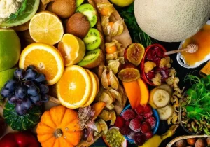 متخصص تغذیه: میوه‌های رنگی و لبنیات کم‌چرب سپر تنفسی شما