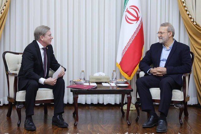 لاریجانی: تمام اراضی کریدور شمال-جنوب تا پایان سال تملک دولت می‌شود
