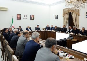 عارف: مطمئن هستم مشکلات اقتصادی با پیشرفت علم و فناوری حل می‌شود