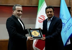 عراقچی در دانشگاه تبریز: دیپلماسی استانی کلید صیانت از تمامیت ارضی ایران است