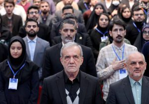 پزشکیان: همه در مشکلات امروز کشور مقصریم؛ باید با مردم شفاف و پاسخگو باشیم