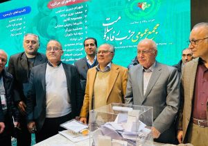 دبیری: برخورد با تراکتور ناعادلانه و سنگین است/ فدراسیون باید با شعارهای قومیتی قاطعانه برخورد کند