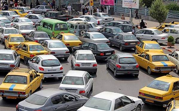 تلاش پلیس برای روان‌سازی ترافیک شهری در زنجان