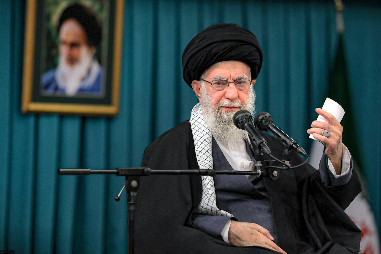 رهبر انقلاب: ملت ایران اسلام را با قدرت، صدق و عدالت‌خواهی نمایش می‌دهد