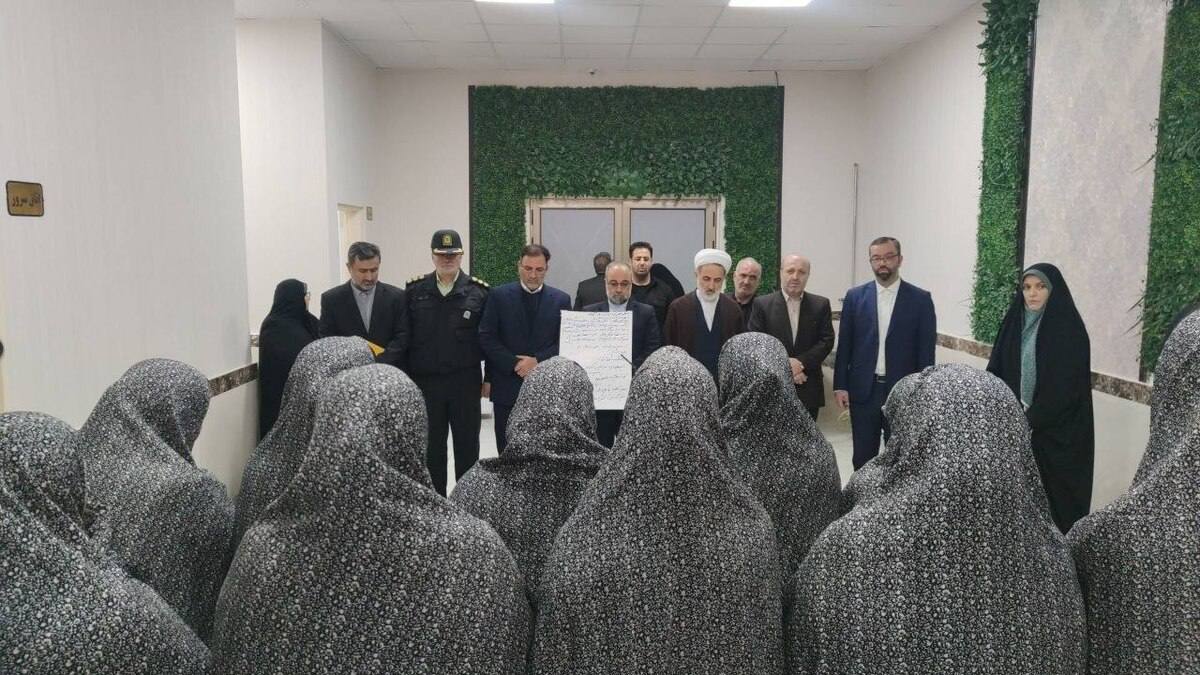 بازگشت ۱۰ زندانی زن اردبیل به آغوش خانواده