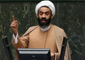 نقدعلی: وقت اولتیماتوم تمام شده؛ مجلس استیضاح را در دستور کار قرار دهد