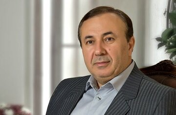 علیرضا نوین: توهین‌های قومیتی و تصمیمات سلیقه‌ای، فوتبال را از مسیر اصلی خارج کرده است