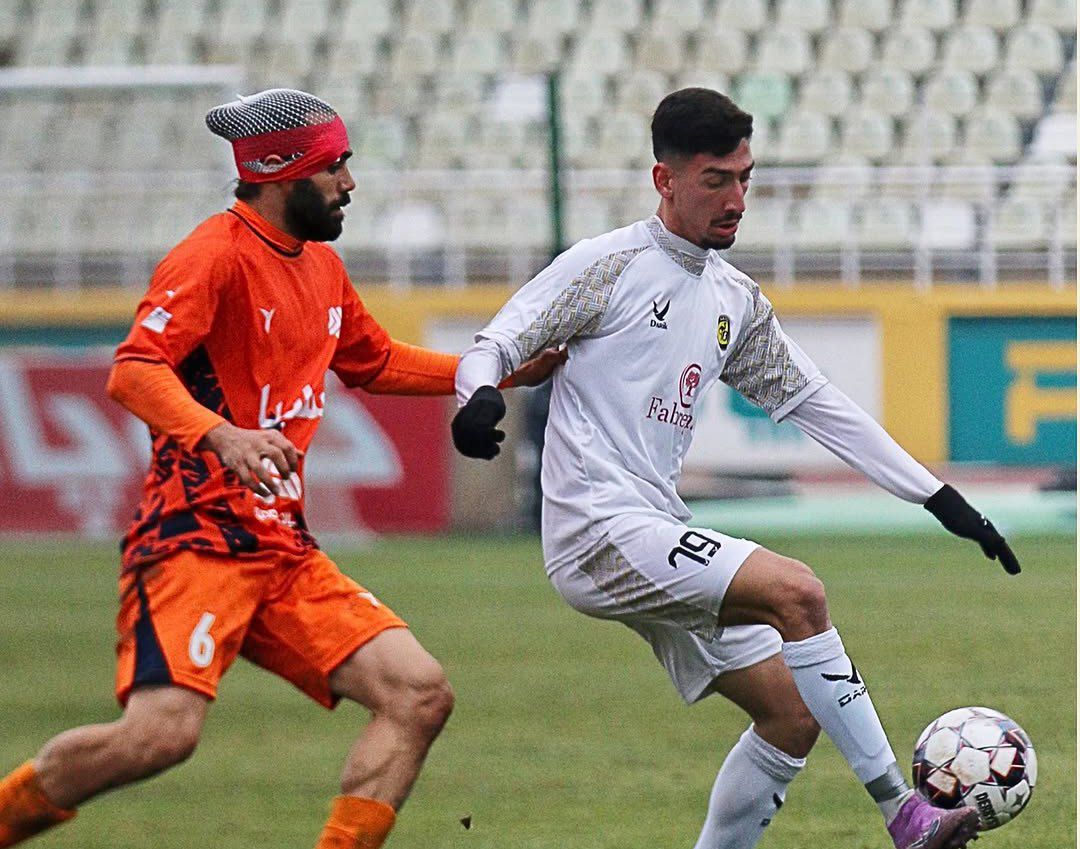 پیروزی سایپا مقابل ۹۰ ارومیه در هوای بارانی