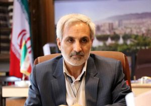 «ذخایر و منابع کشور در دست عده‌ای خاص بلعیده می‌شود»