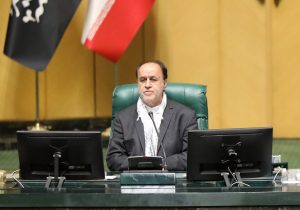 نایب رئیس مجلس: انتظار مردم برخورد با اغتشاشگران، مفسدان و رفع مشکلات کشور است