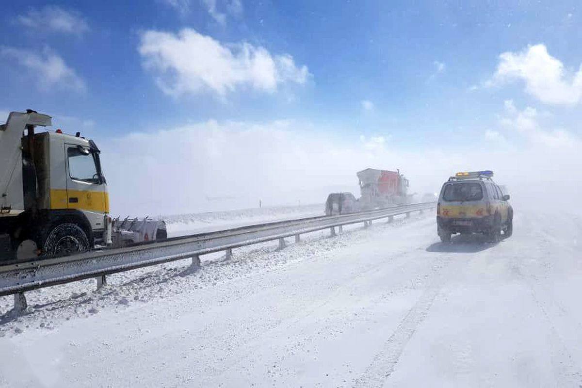 راه‌های حدود ۴۰۰ روستای آذربایجان شرقی مسدود شد