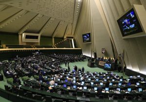 تأکید ۱۶۰ نماینده بر برخورد قاطع با فساد و رانت‌خواری