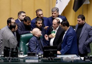 از تعیین تکلیف مدیریت ایران‌خودرو تا بررسی حق تجمعات؛ مجلس به خط شد