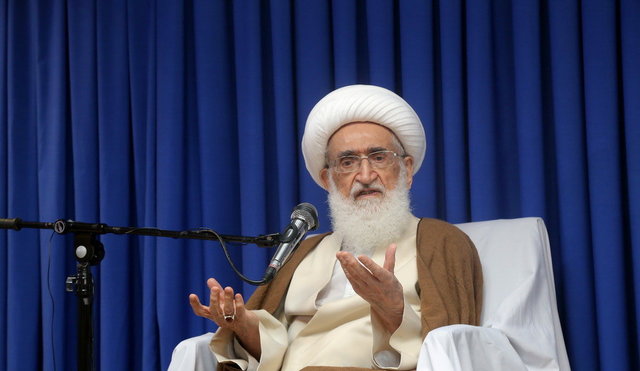 آیت‌الله نوری همدانی: مردم از گرانی و سختی معیشت به ستوه آمده‌اند