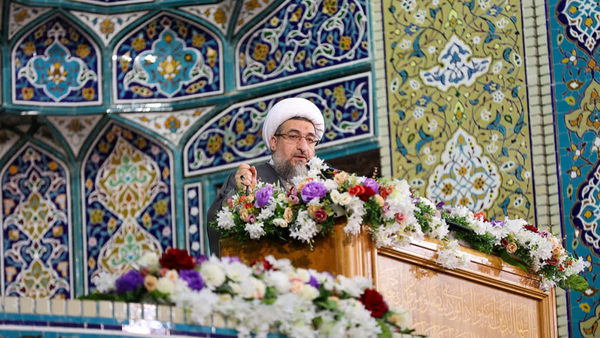 امام جمعه تبریز: وعده های مسئولین عملی شود