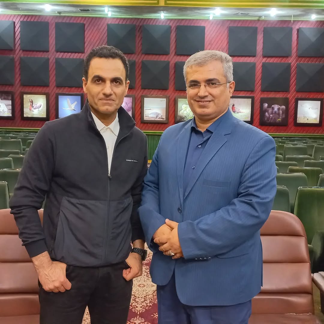 گزارشگر بازی ملوان و تراکتور روی اعصاب هواداران تراکتور راه رفت