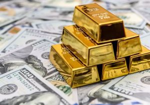 واگرایی قیمت طلا و دلار در بازار ایران؛ شمش بورسی زیر ارزش ذاتی معامله می‌شود