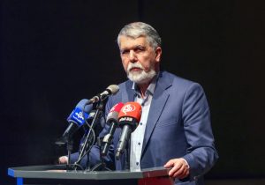 وزیر فرهنگ: قیمت کاغذ تحت تاثیر رویدادهای اقتصادی قرار می‌گیرد