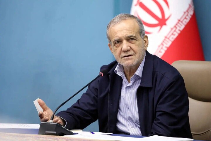 دستور پزشکیان به لاریجانی برای رفع محدودیت‌های اینترنت
